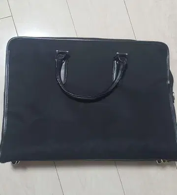 고타이리쿠 온워드 백 블랙