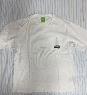 HUF 포켓 부착 티셔츠 화이트