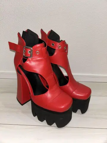 빨간색 하이힐 통굽 숏부츠 샌들