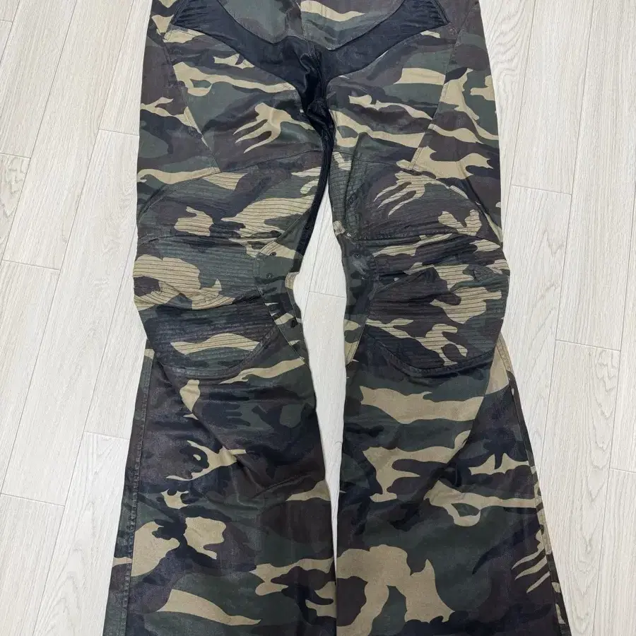 パンツ Project GR Coated Biker Flare Pants Camo Project GR coated biker flare pants camo