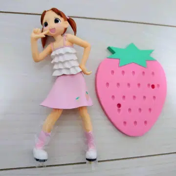 딸기 마시마로 마츠오카 미우 DX 여아 피규어