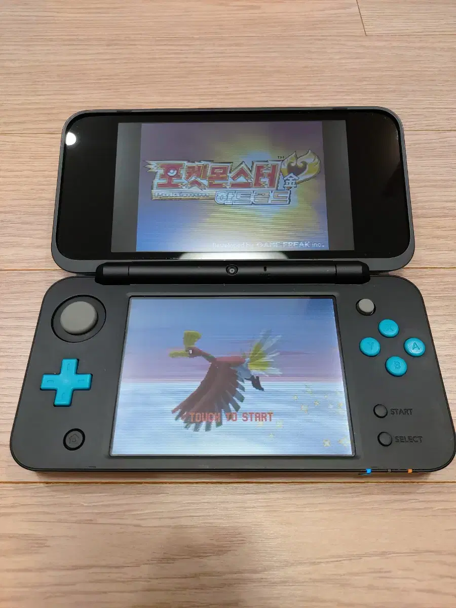 Nintendo 2DS XL + Game