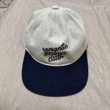 ROMANTIC CROWN 캡
