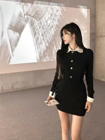 블랙 버튼 타이트 핏 원피스 하프 버튼 니트 미니 원피스