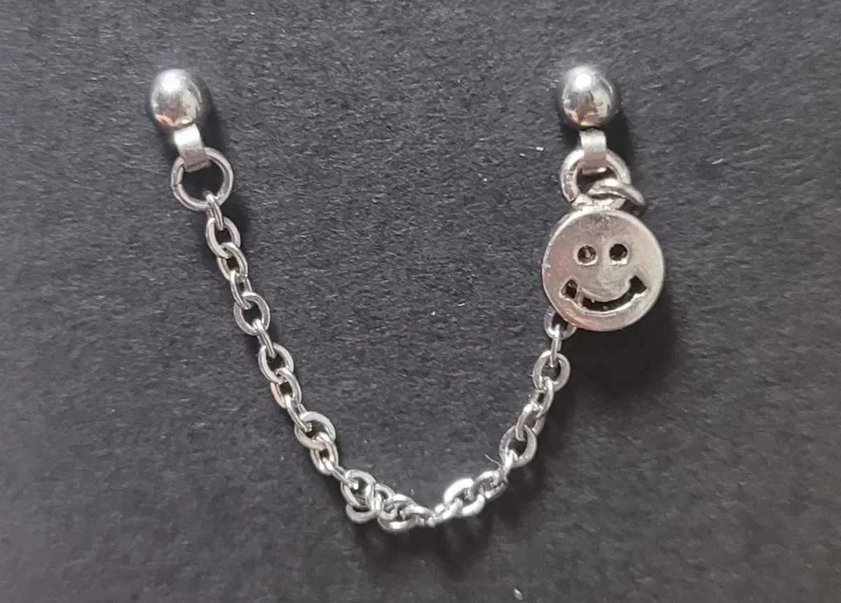 DIY Jewelry Pendants, Cubic Zirconia, Chains, and Supplies Collection for  Earrings, Necklaces, Bracelets, and Keychains #써지컬스틸,#써지컬 on Bunjang Global  Site.