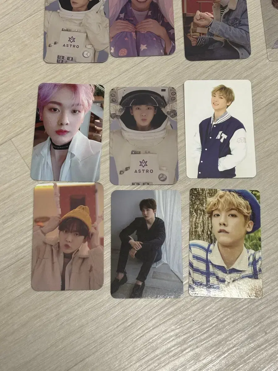 아스트로 포카 산하 문빈 라키 진진 엠제이