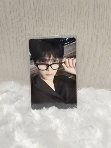 TXT 수빈 Sanctuary Weverse 앨범 B 버전 안경