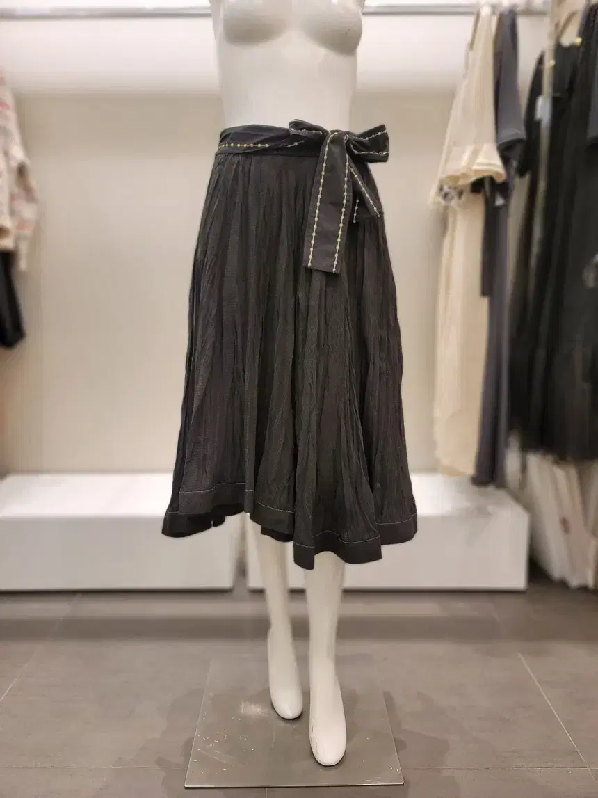 O'2nd Skirt, Size 66