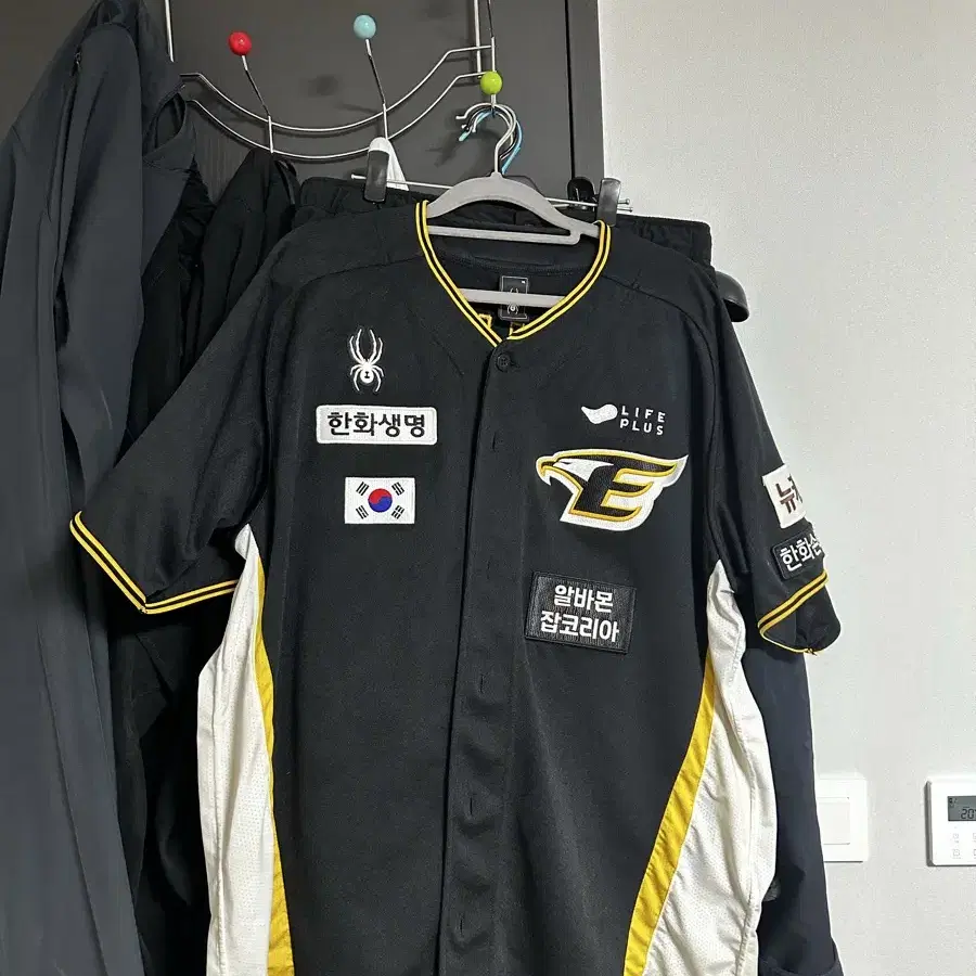【HANHWA EAGLES】24 REPLICA UNIFORM Hanwha Eagles Home Uniform 2024 Replica Uniform on Bunjang