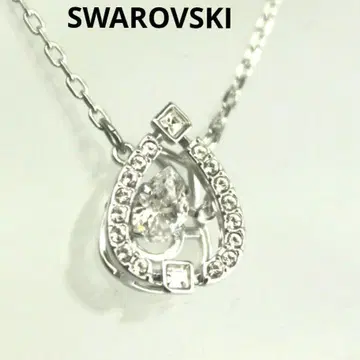 새상품급 SWAROVSKI 댄싱 스톤 목걸이
