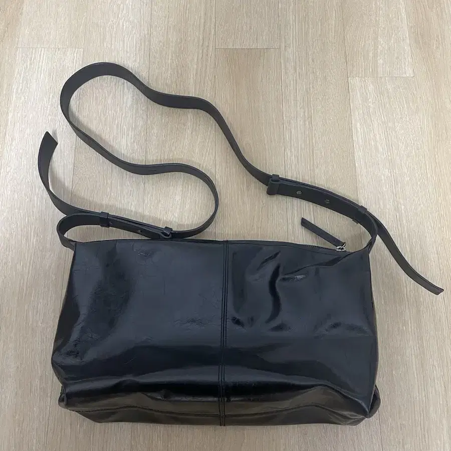 【MAISON MINED】23SS★ TWO TONE SADDLEBAG 메종미네드(MAISON MINED) TWO TONE SADDLEBAG BLACK - 사이즈