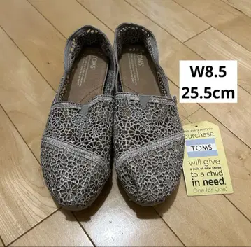 새상품 TOMS 레이스 슬립온 펌프스 W8.5 25.5cm