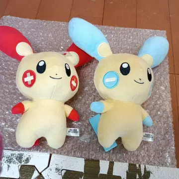 미미롤 봉제 인형 빨강과 파랑