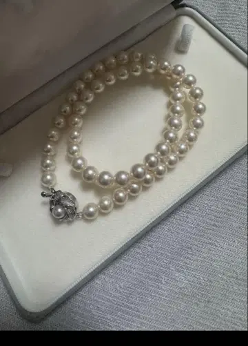 GIA 인증 화이트 진주 목걸이