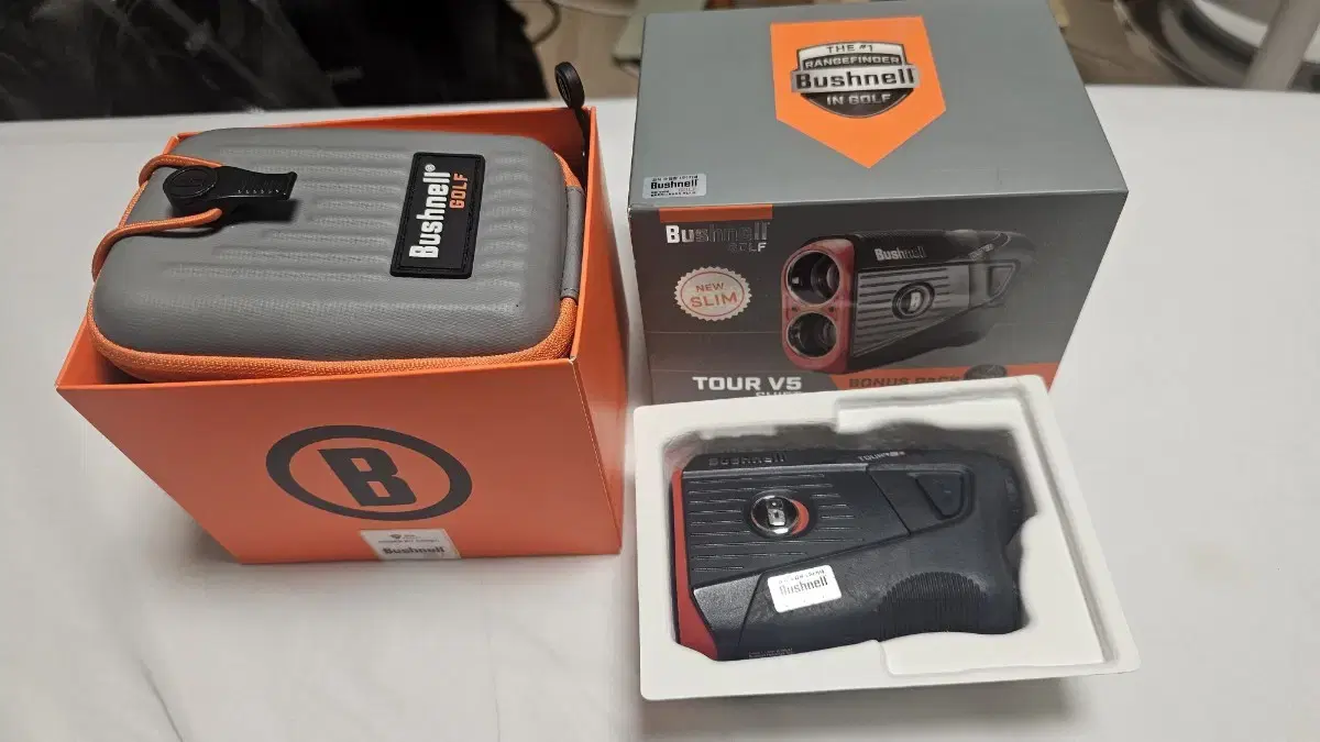 Bushnell TOUR V5 Shift New Slim Golf Rangefinder