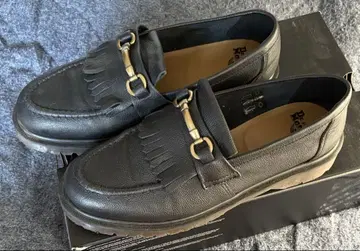 30cm [새상품급] Dr. Martens 블랙 가죽 태슬 로퍼