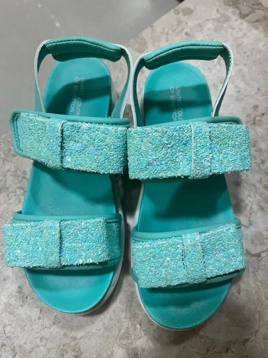 United Colors Of Benetton. Girl&#x27;s Sandals (210)