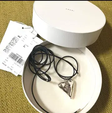 아메리 니켈 프리 하트 모티프 목걸이
