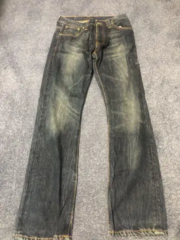 Nudie Jeans Co. 다크 블루 데님