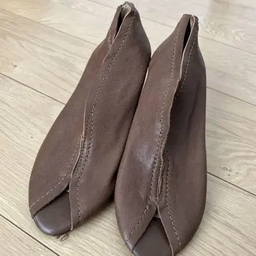 엘루이 Lui e Lei 브라운 오픈토 샌들