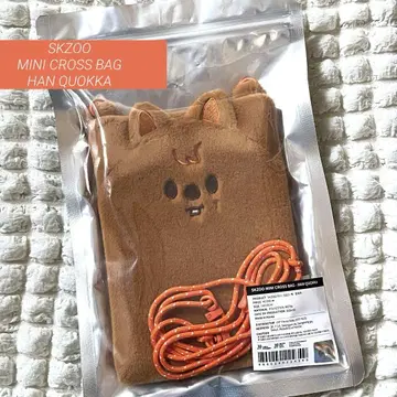 SKZOO MINI CROSS BAG 한쿼카 흠집