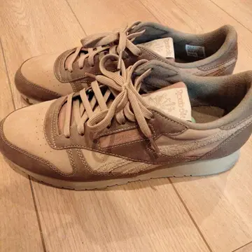리복 클래식 가죽 브라운 28cm