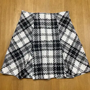 SNIDEL 로빙 체크 미니 스커트