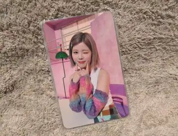 NiziU 회장에서만 판매되는 트레이딩 카드 리쿠