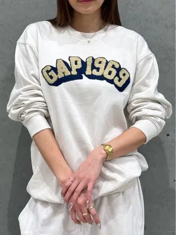 미사용 새상품 GAP1969 로고스 스웨트 셔츠 XL 사이즈