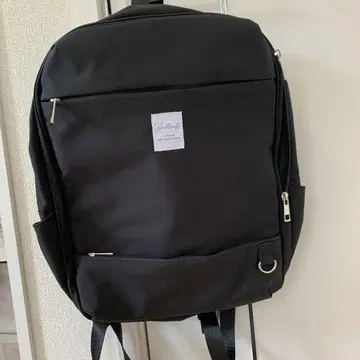 이츠데모 패치 스퀘어 백팩