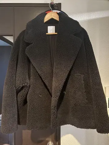 Lui's 아우터
