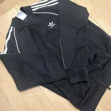 아디다스 클래식 트랙 자켓