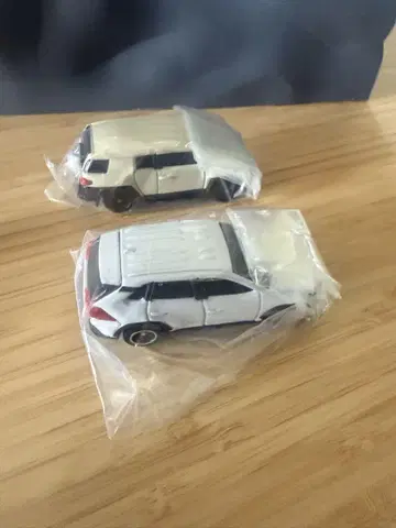 토미카 표지 세트 도요타 RAV4 도요타 FJ 크루저