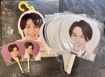 TravisJapan 마츠다 겐타 포토 행거, 부채