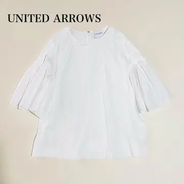 UNITED ARROWS 화이트 플레어 슬리브 상의