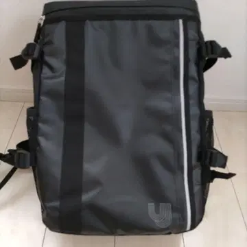 우라와 실업 백팩