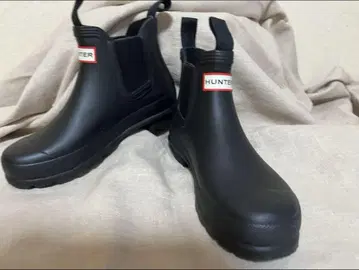 HUNTER 블랙 사이드 고어 부츠
