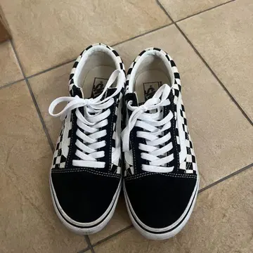 Vans 체크 무늬 스니커즈 블랙/화이트