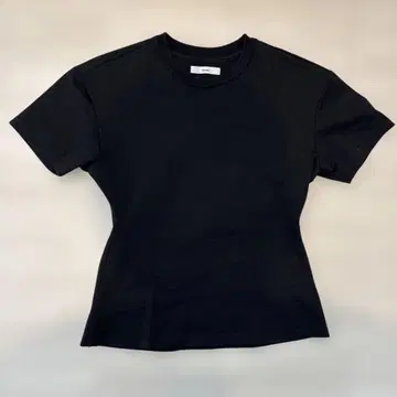 anuke 블랙 반팔 티셔츠