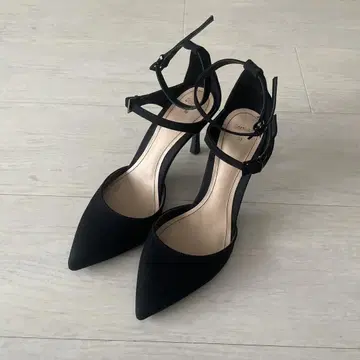 버쉬카 Bershka 스웨이드 스틸레토 하이힐 23cm 블랙