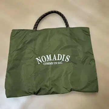 NOMADIS 올리브 그린 토트백