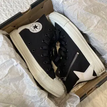 CONVERSE 지퍼가 달린 블랙 하이컷 스니커즈