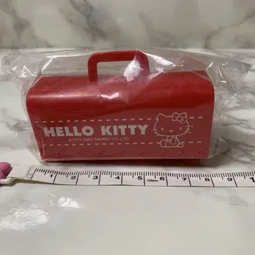 Sanrio Hello kitty 쁘띠 트렁크 2003 딸기 신문 부록