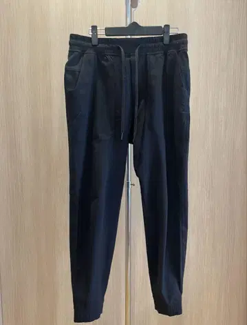 Lululemon 블랙 조거 팬츠