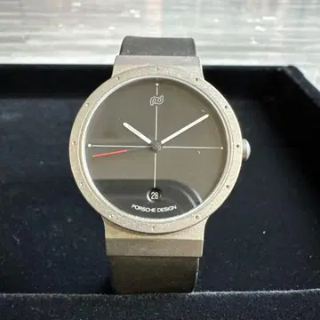 PORSCHE DESIGN 쿼츠 워치 손목시계 블랙