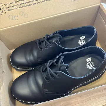 Dr.marten 닥터마틴 28cm 24757001 화이트 스티치