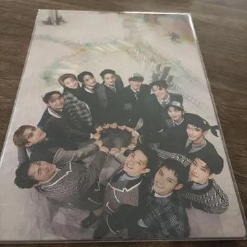 세븐틴 카페 콜라보 사진 패널