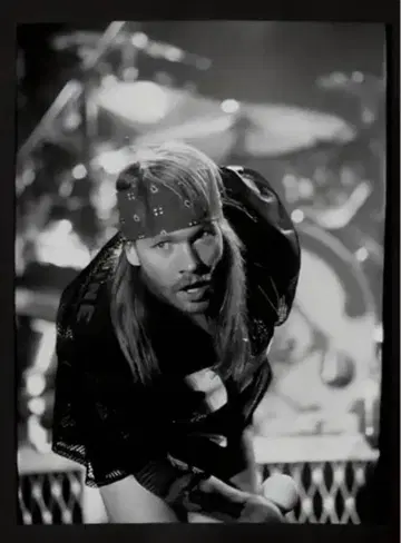 Guns N' Roses 건즈 앤 로지즈 티셔츠 엑셀 로즈