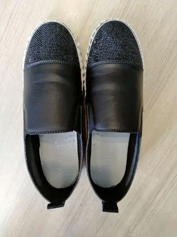 새상품급 아르테미스 by 다이애나 큐빅 슬립온 24cm 블랙