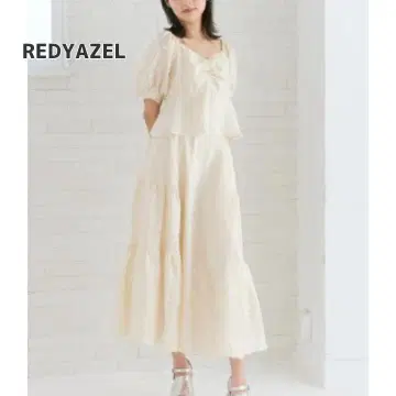 미사용 새상품 REDYAZEL 플라워 자수 티어드 스커트